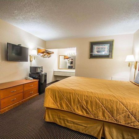 Rodeway Inn Fort Pierce I-95 Ngoại thất bức ảnh