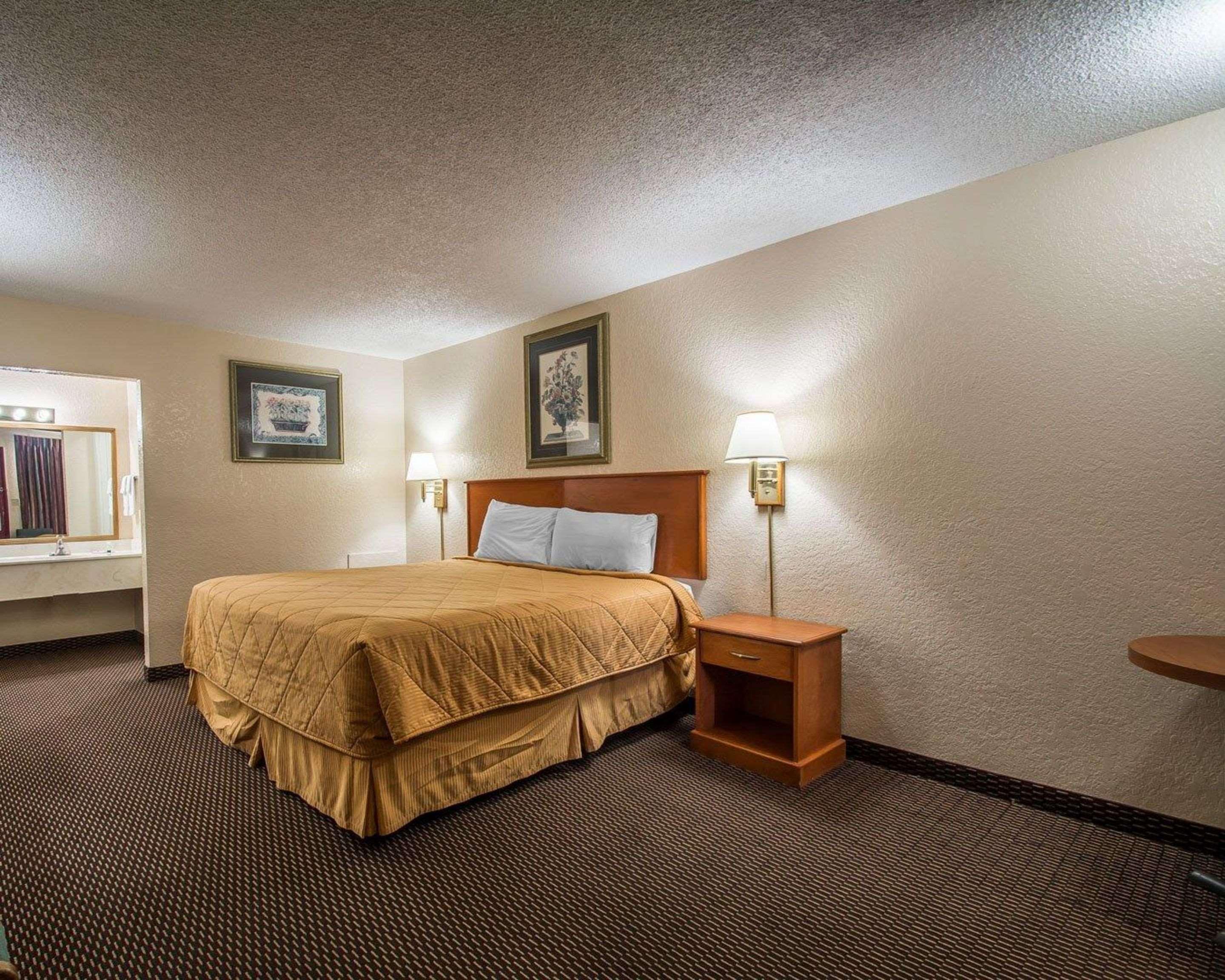 Rodeway Inn Fort Pierce I-95 Ngoại thất bức ảnh