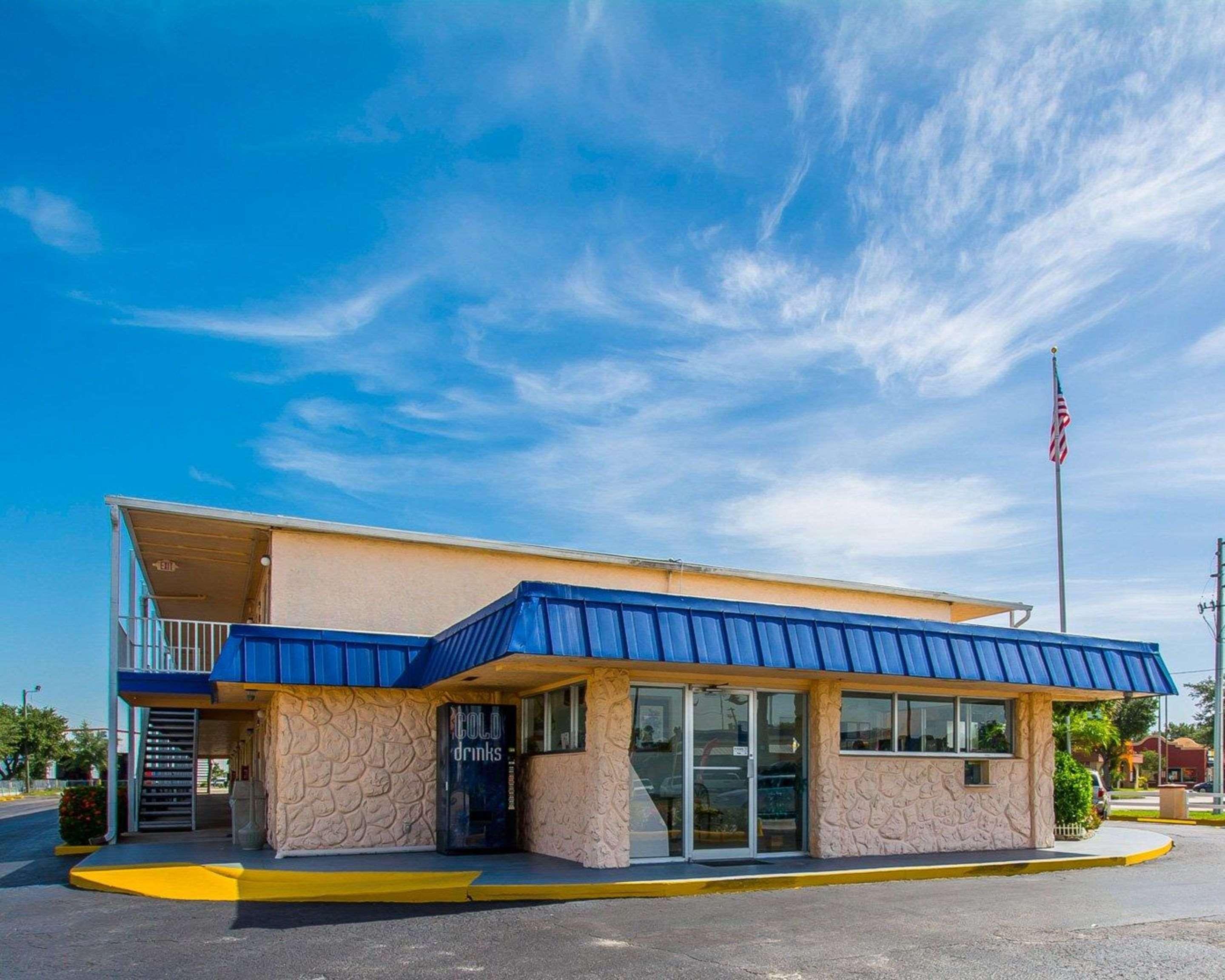 Rodeway Inn Fort Pierce I-95 Ngoại thất bức ảnh