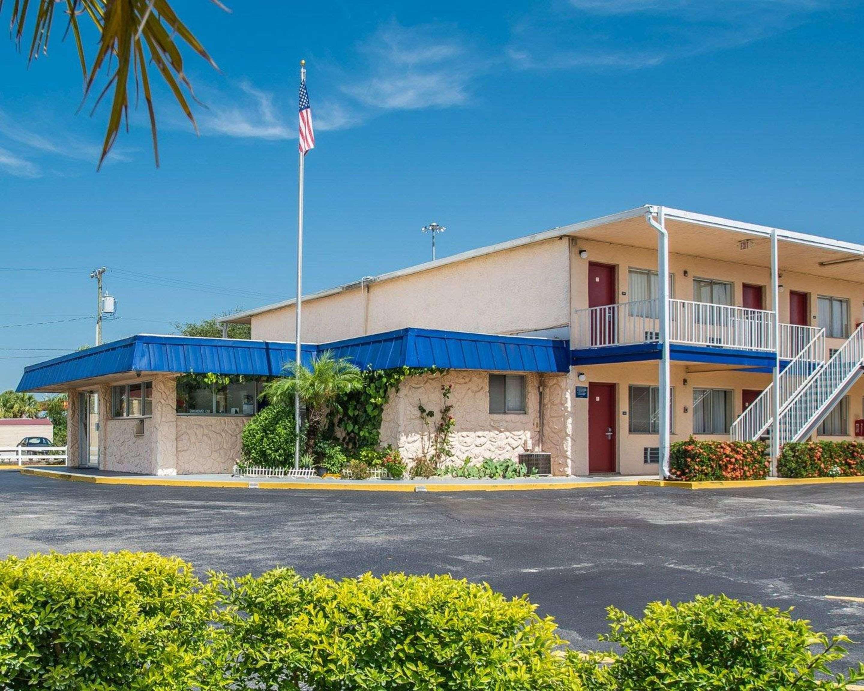 Rodeway Inn Fort Pierce I-95 Ngoại thất bức ảnh