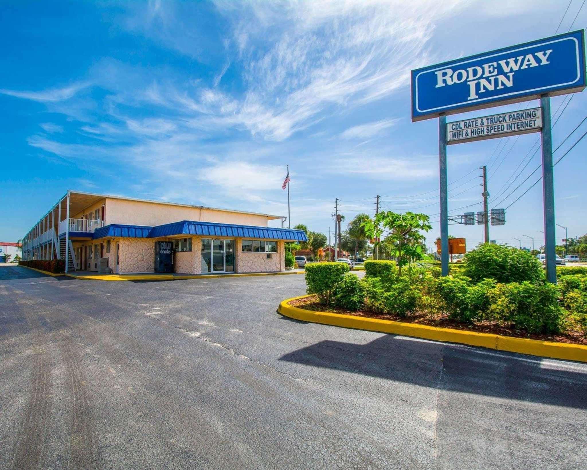 Rodeway Inn Fort Pierce I-95 Ngoại thất bức ảnh