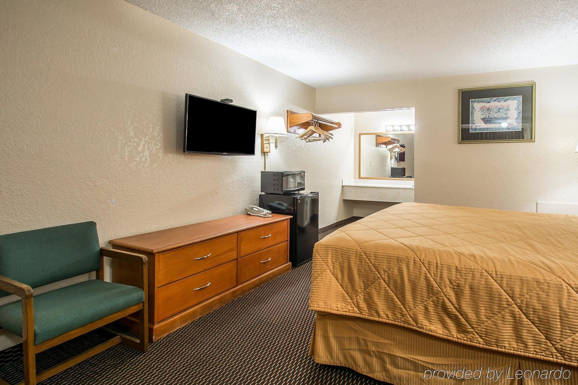 Rodeway Inn Fort Pierce I-95 Ngoại thất bức ảnh