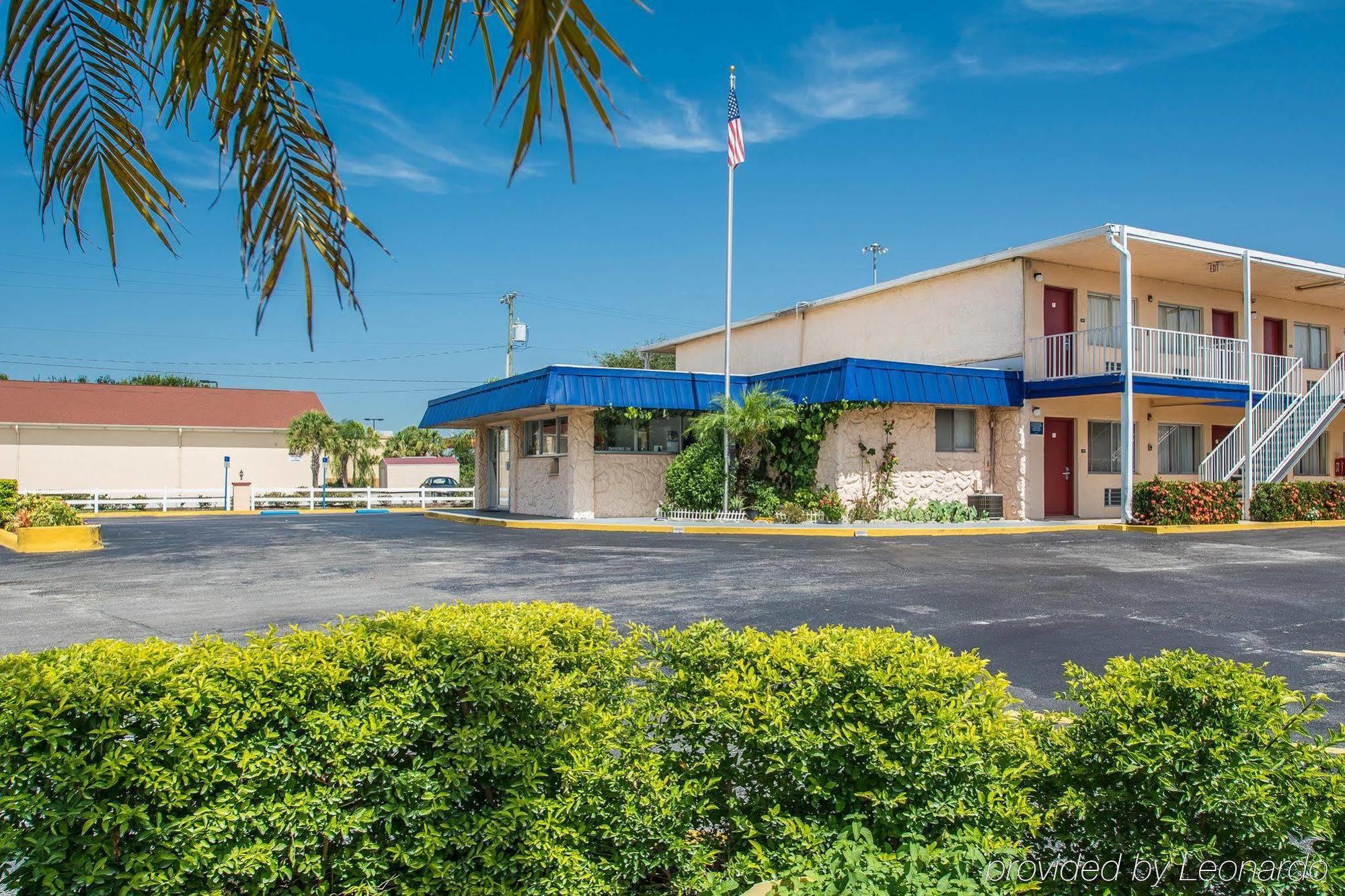 Rodeway Inn Fort Pierce I-95 Ngoại thất bức ảnh