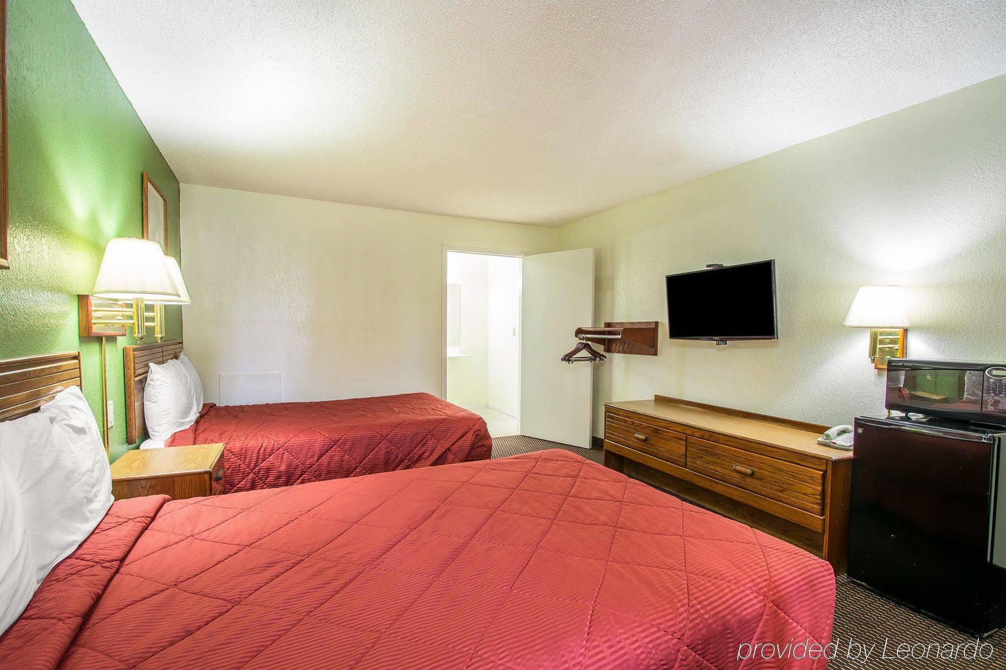 Rodeway Inn Fort Pierce I-95 Ngoại thất bức ảnh