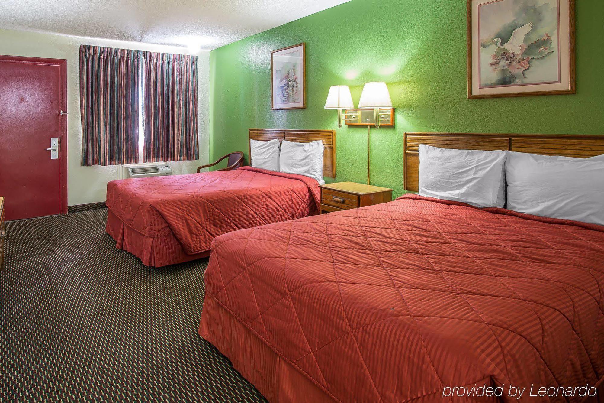 Rodeway Inn Fort Pierce I-95 Ngoại thất bức ảnh